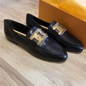 Tod's Women’s Black Leather Kate Loafers
